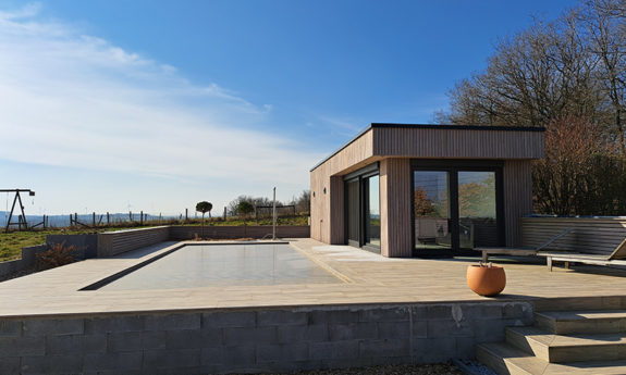 Poolhouse abris bois piscine TVB Sainlez
