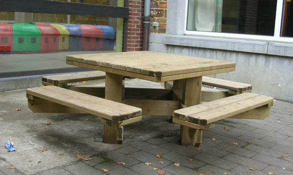 Table et bancs bois TVB