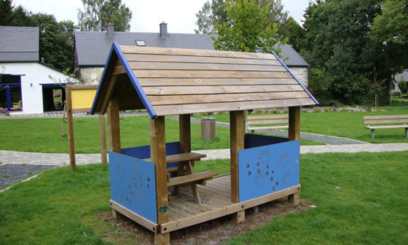 cabane bois jeux tvb