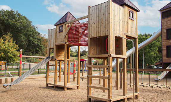 cabane bois jeux tvb