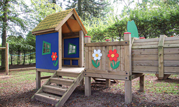 cabane bois jeux tvb