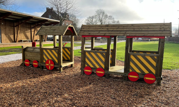 2024-139 Wasseiges - Jeux trains bois TVB