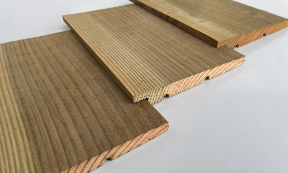 Douglas-Bevelsiding-bardage-bois-TVB