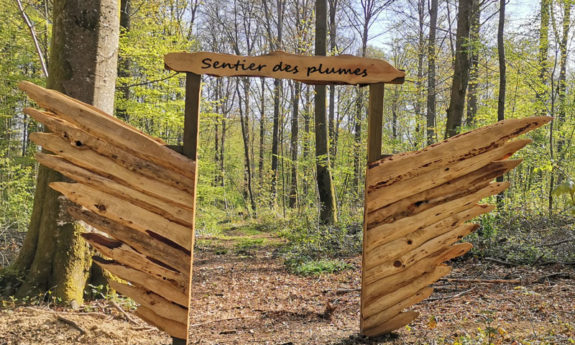 Totems enseignes TVB