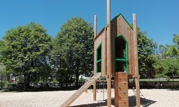 cabane bois jeux tvb