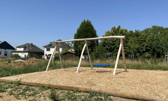 Robinier-TVB-aires-jeux-bois(1)