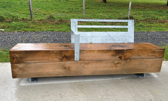 2023-182 Houyet Jeux bois métal - TVB