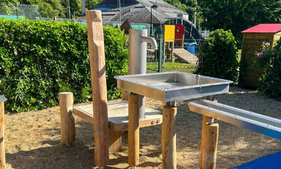 2025-142 Houtopia Jeux eau - bois - TVB